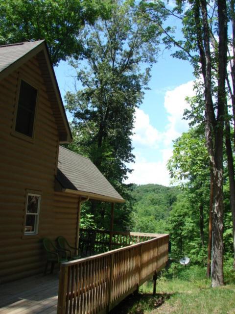 Tree-Top Chalet Logan Exterior photo